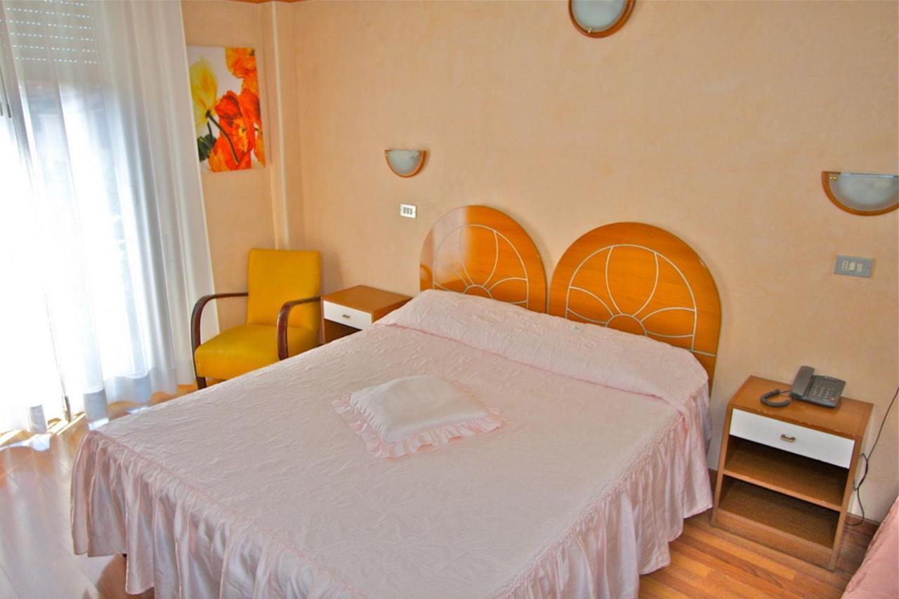 Hotel Britannia Rimini Marina Centro Pokój zdjęcie