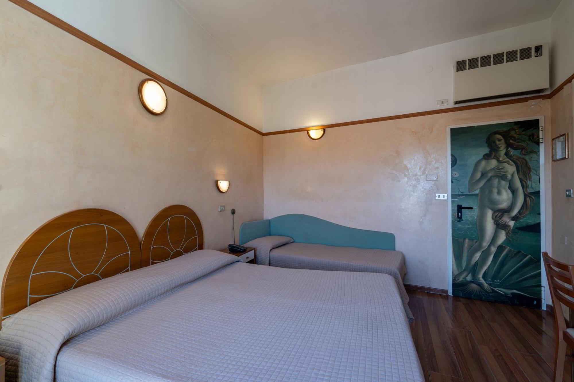 Hotel Britannia Rimini Marina Centro Zewnętrze zdjęcie