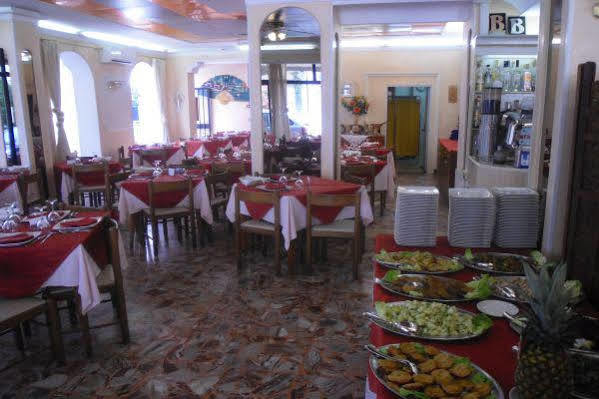 Hotel Britannia Rimini Marina Centro Zewnętrze zdjęcie