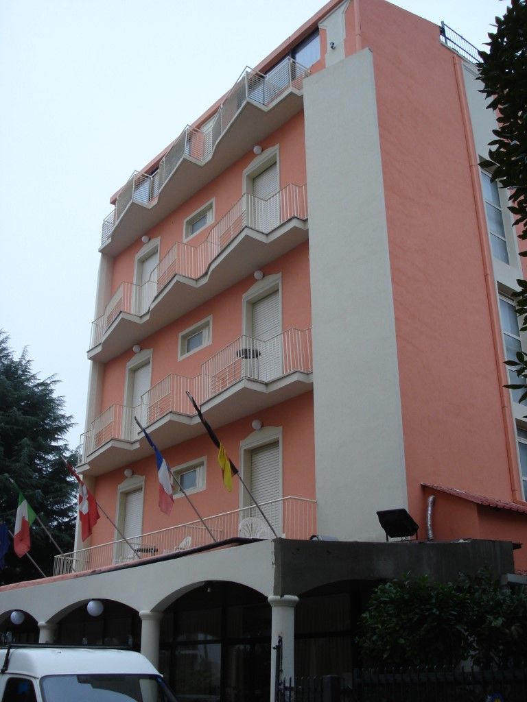 Hotel Britannia Rimini Marina Centro Zewnętrze zdjęcie