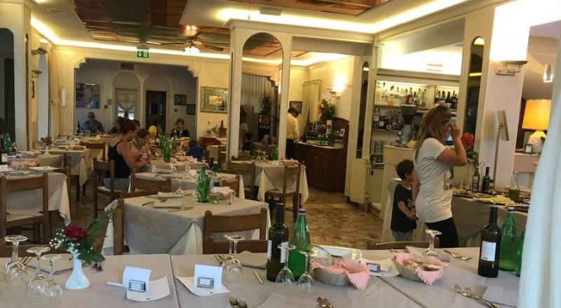 Hotel Britannia Rimini Marina Centro Zewnętrze zdjęcie